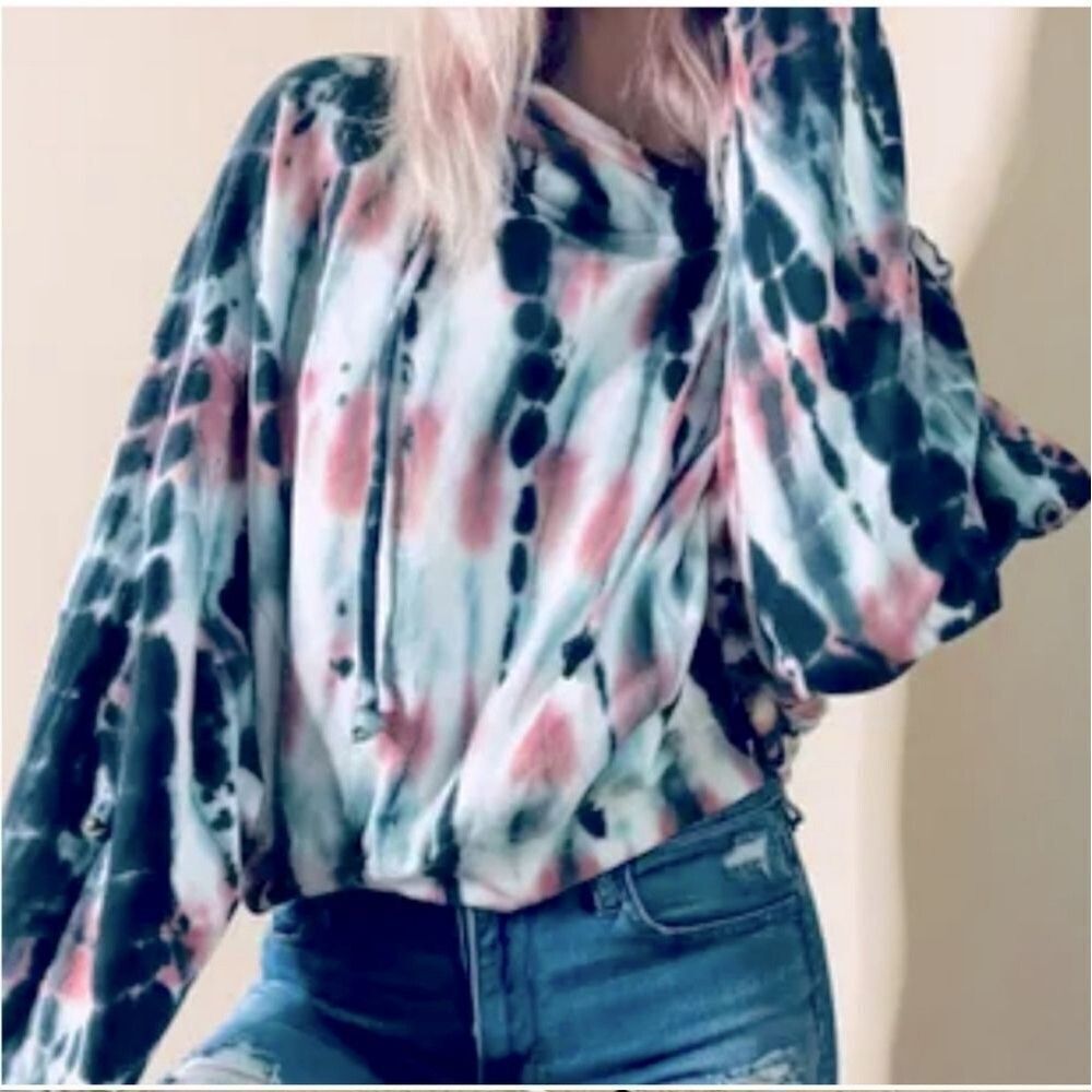 Young Fabulous & Broke YFB Raissa Hoodie Tie Dye Oversized Dolman Sleeve M/L